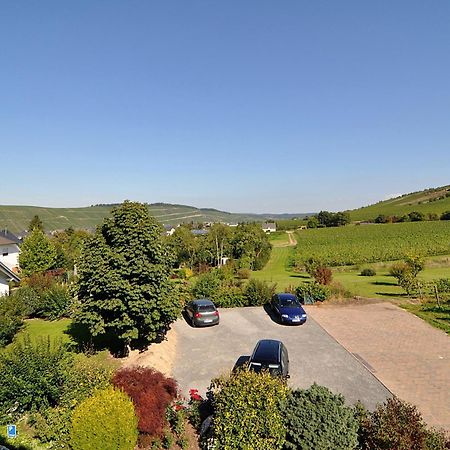 Hotel Weingut Gehlen-Cornelius Brauneberg Exterior foto